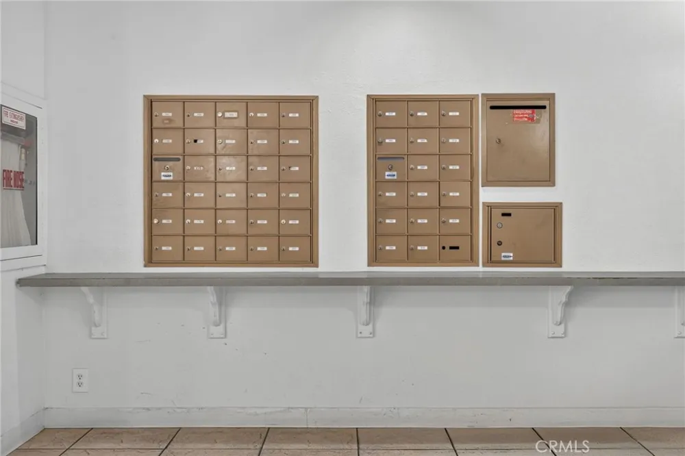 3961 Via Marisol #301 Los Angeles, CA 90042