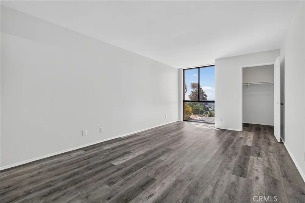 3961 Via Marisol #301 Los Angeles, CA 90042