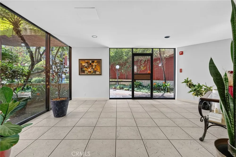 3961 Via Marisol #301 Los Angeles, CA 90042