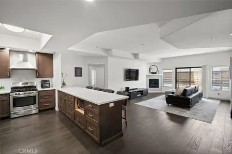 4477 Woodman Avenue #202