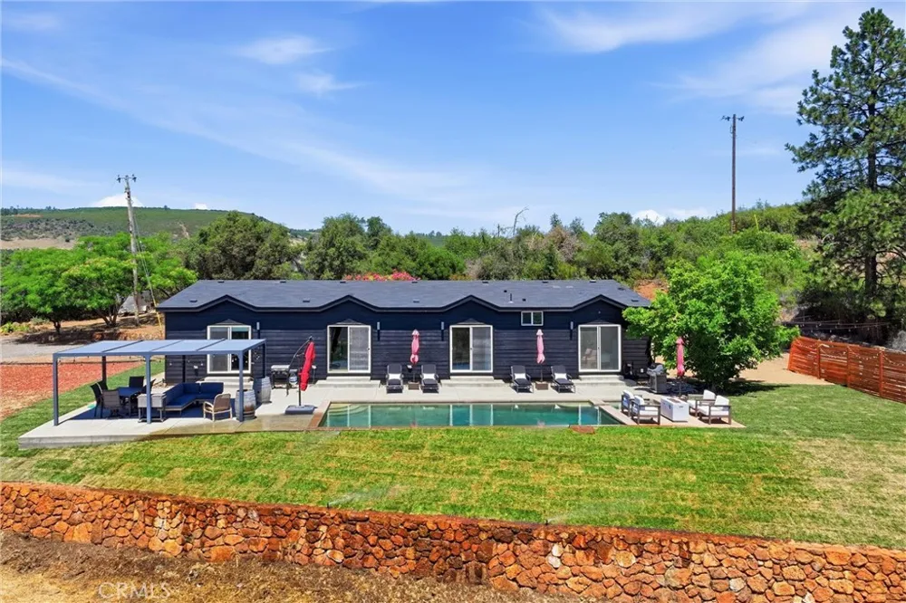20011 Honey Hill Hidden Valley Lake, CA 95467