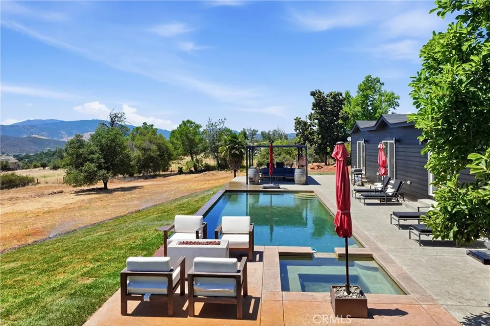 20011 Honey Hill Hidden Valley Lake, CA 95467