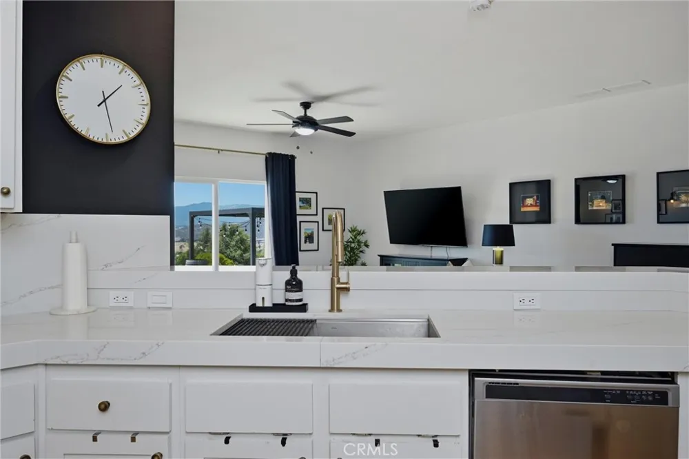 20011 Honey Hill Hidden Valley Lake, CA 95467
