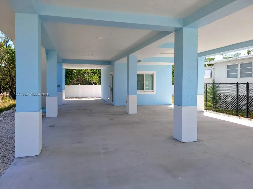 554 Gordon Cir Key Largo, FL 33037