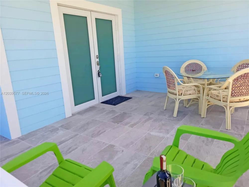 554 Gordon Cir Key Largo, FL 33037