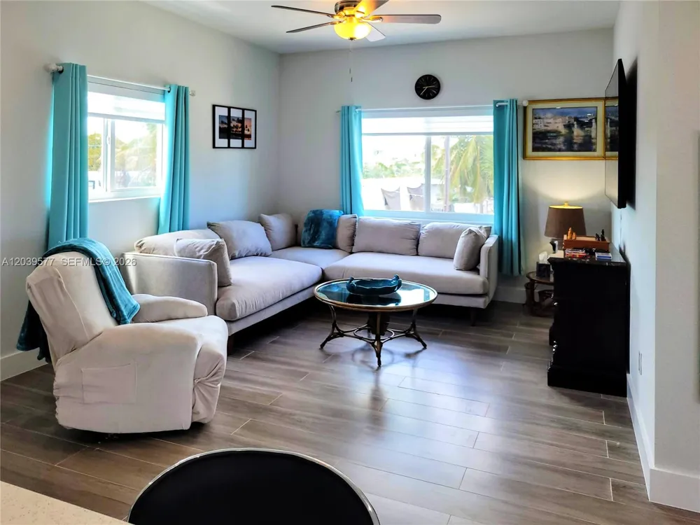 554 Gordon Cir Key Largo, FL 33037