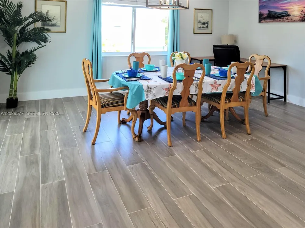554 Gordon Cir Key Largo, FL 33037