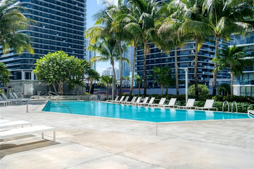 88 SW 7th St #1006 Miami, FL 33130