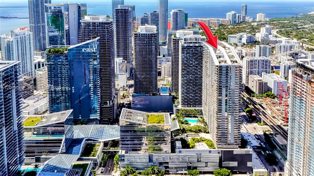 88 SW 7th St #1006 Miami, FL 33130