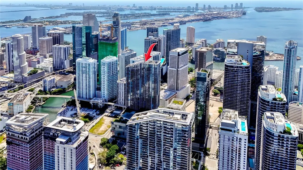 88 SW 7th St #1006 Miami, FL 33130