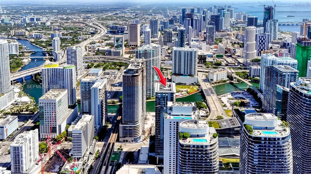 88 SW 7th St #1006 Miami, FL 33130