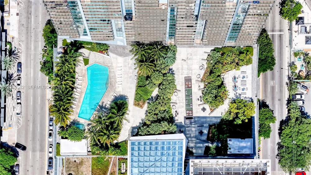 88 SW 7th St #1006 Miami, FL 33130