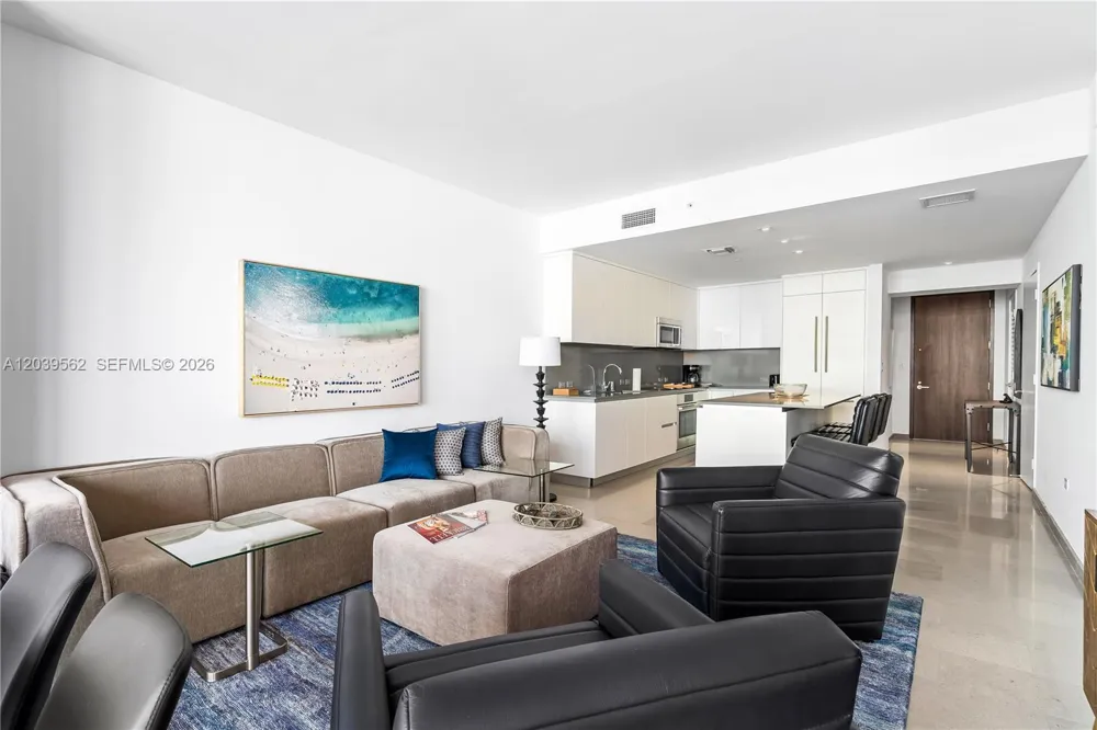 88 SW 7th St #1006 Miami, FL 33130