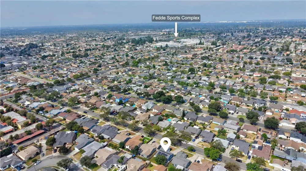 20734 Hawaiian Lakewood, CA 90715