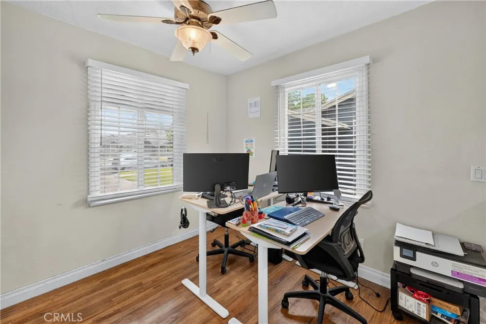 20734 Hawaiian Lakewood, CA 90715