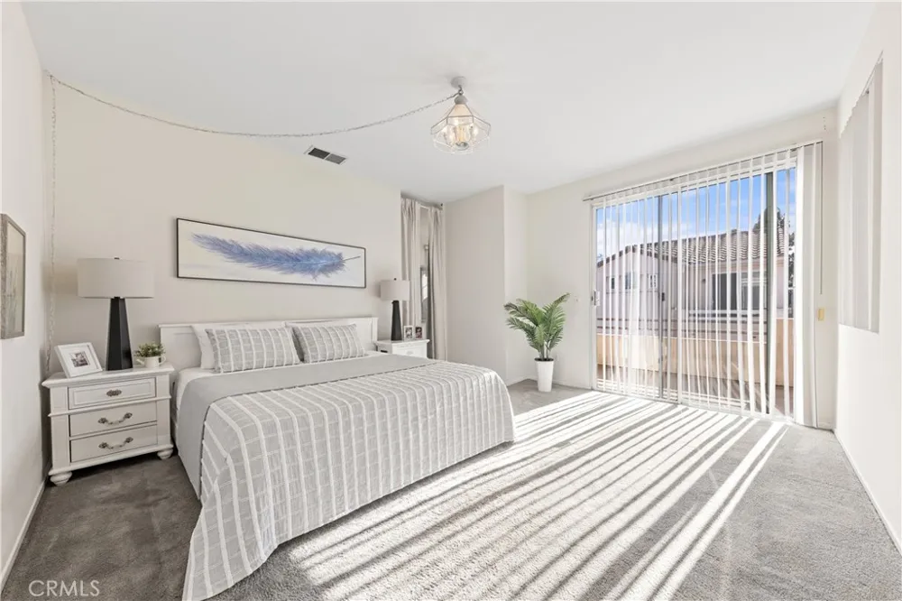 1232 Mission Duarte, CA 91010