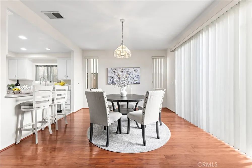 1232 Mission Duarte, CA 91010