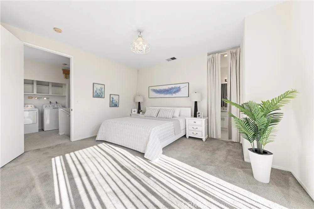 1232 Mission Duarte, CA 91010