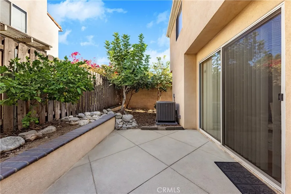 1232 Mission Duarte, CA 91010