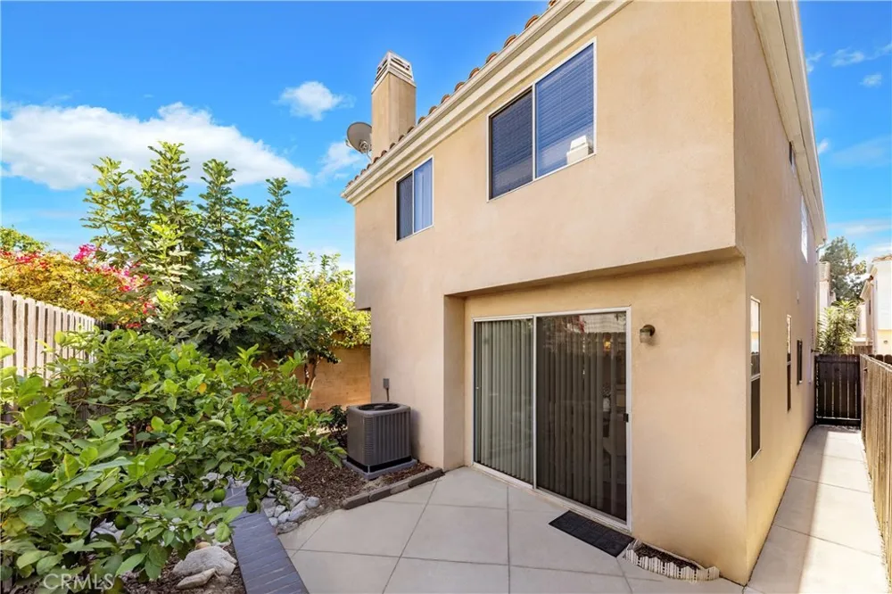 1232 Mission Duarte, CA 91010