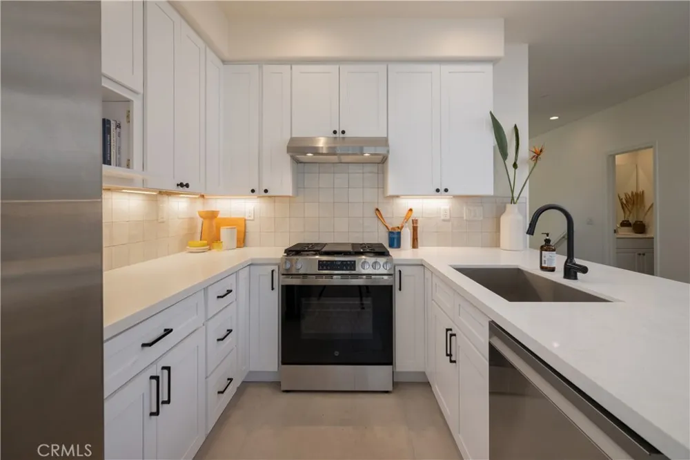 375 W Linden Drive Orange, CA 92865