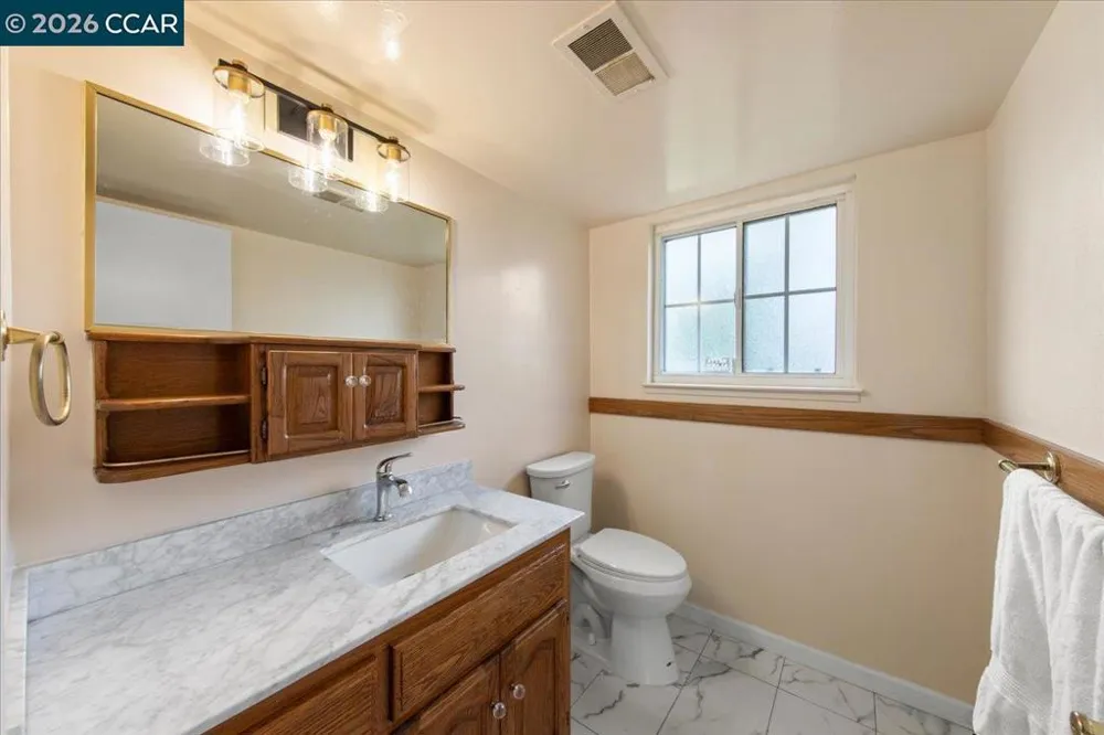 2080 Costa Ct Pinole, CA 94564