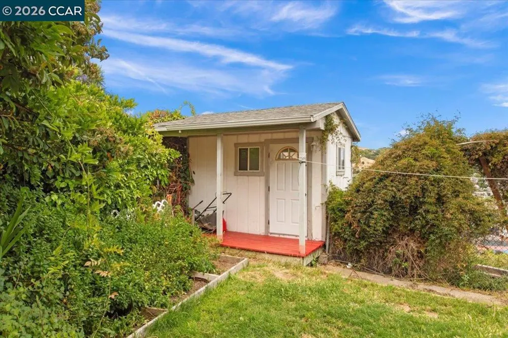 2080 Costa Ct Pinole, CA 94564