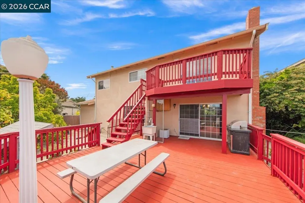 2080 Costa Ct Pinole, CA 94564