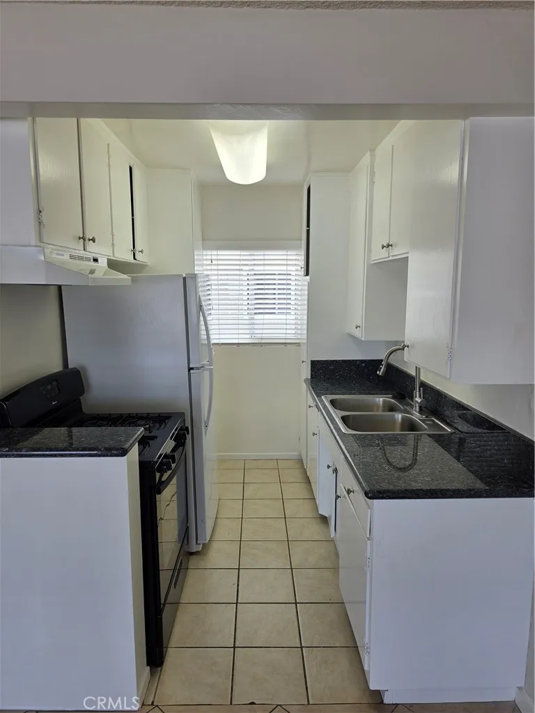 2311 Vanderbilt Ln. Redondo Beach, CA 90278