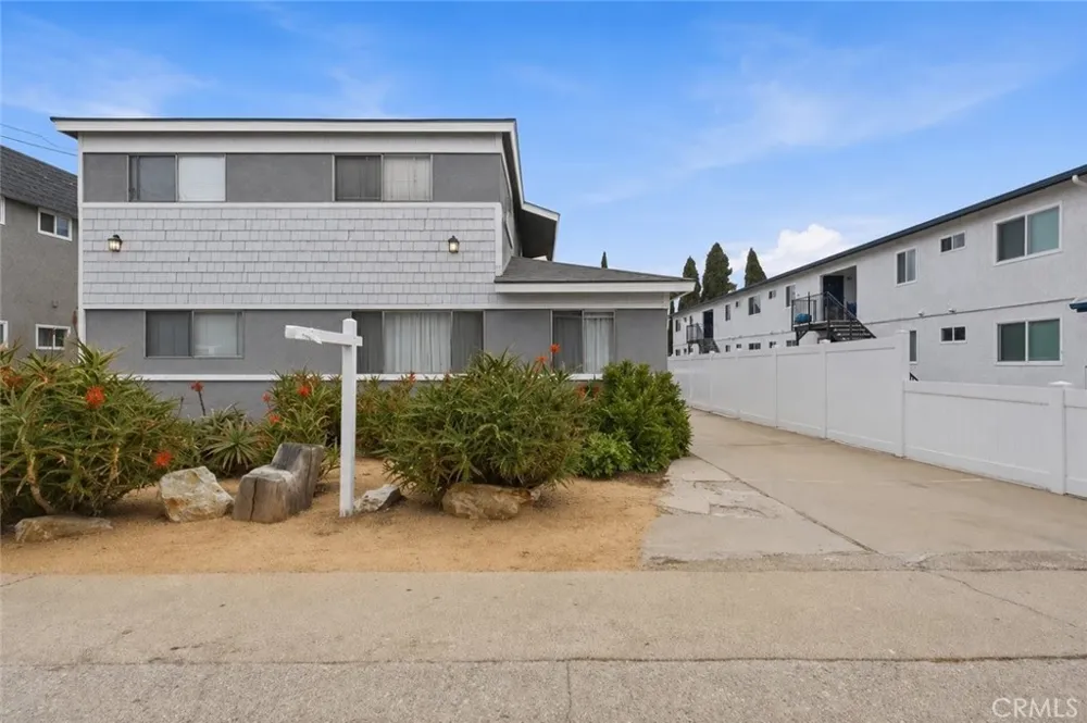 2311 Vanderbilt Ln. Redondo Beach, CA 90278