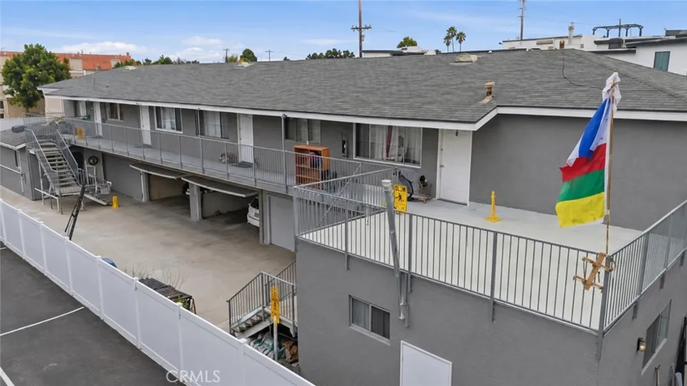2311 Vanderbilt Ln. Redondo Beach, CA 90278