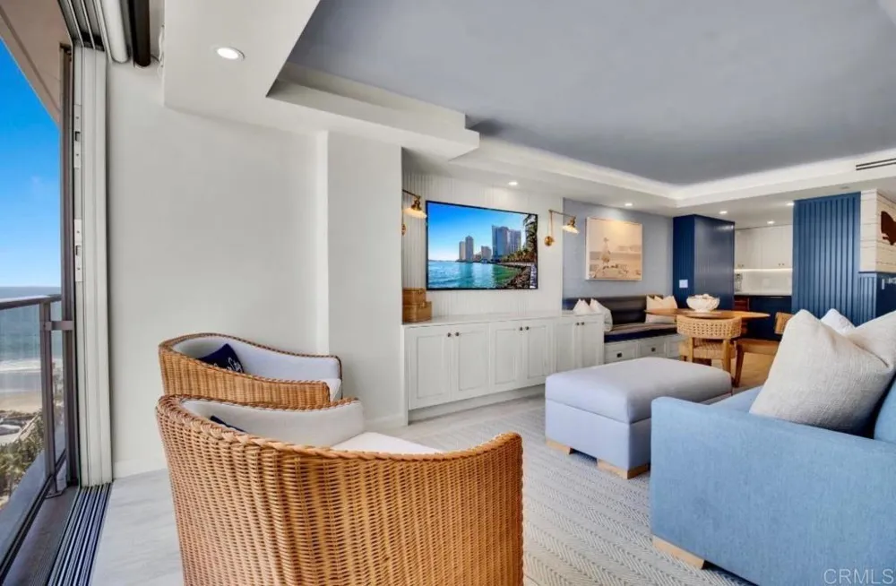 1810 avenida del mundo #1101 Coronado, CA 92118