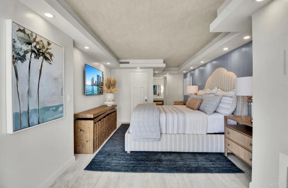 1810 avenida del mundo #1101 Coronado, CA 92118