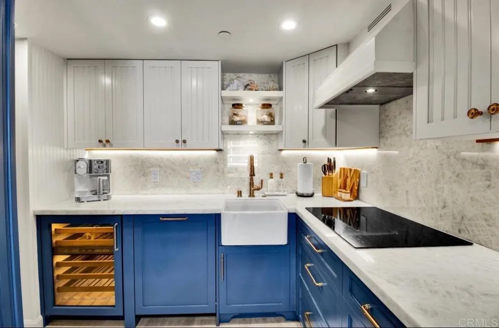1810 avenida del mundo #1101 Coronado, CA 92118