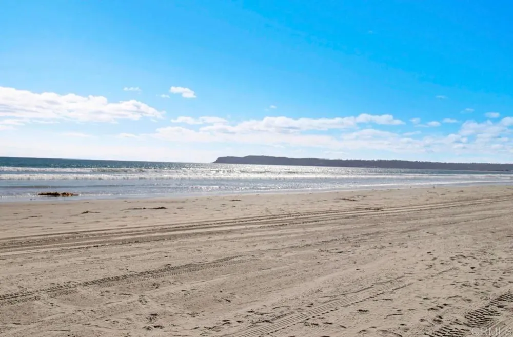 1810 avenida del mundo #1101 Coronado, CA 92118