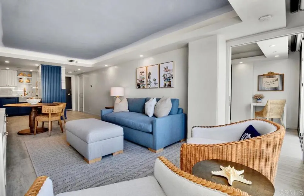 1810 avenida del mundo #1101 Coronado, CA 92118