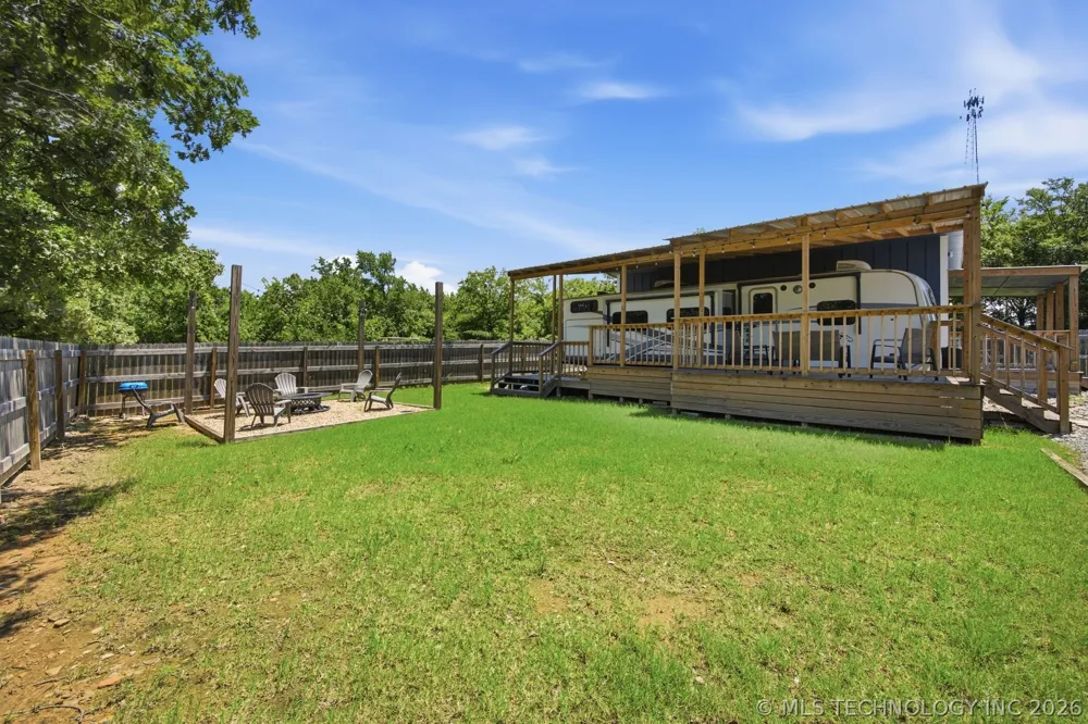 127 Seneca Springs Eufaula, OK 74432