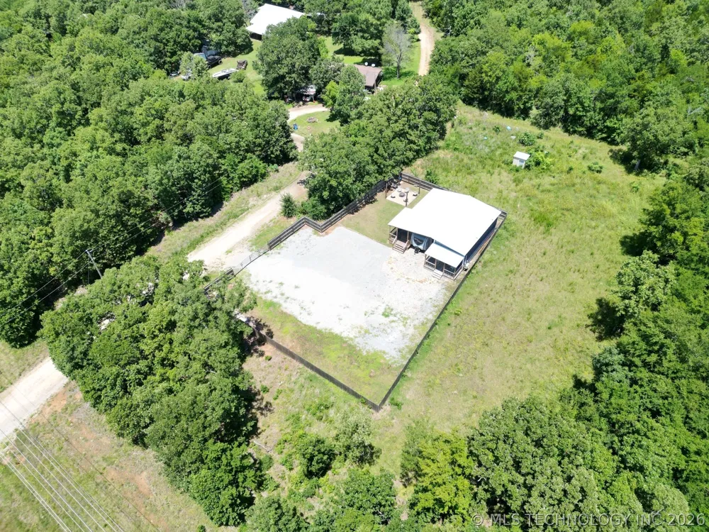 127 Seneca Springs Eufaula, OK 74432