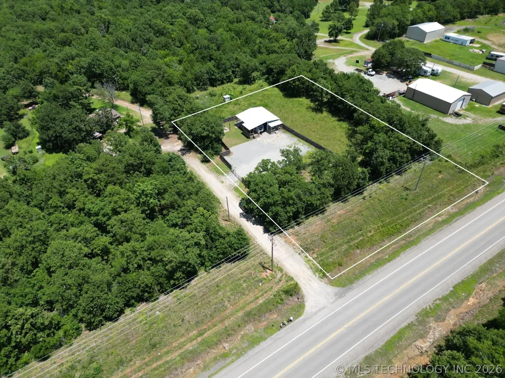 127 Seneca Springs Eufaula, OK 74432