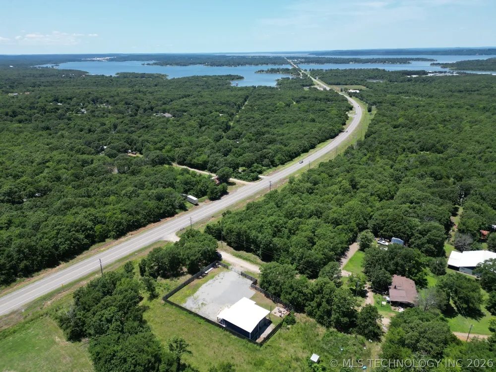 127 Seneca Springs Eufaula, OK 74432