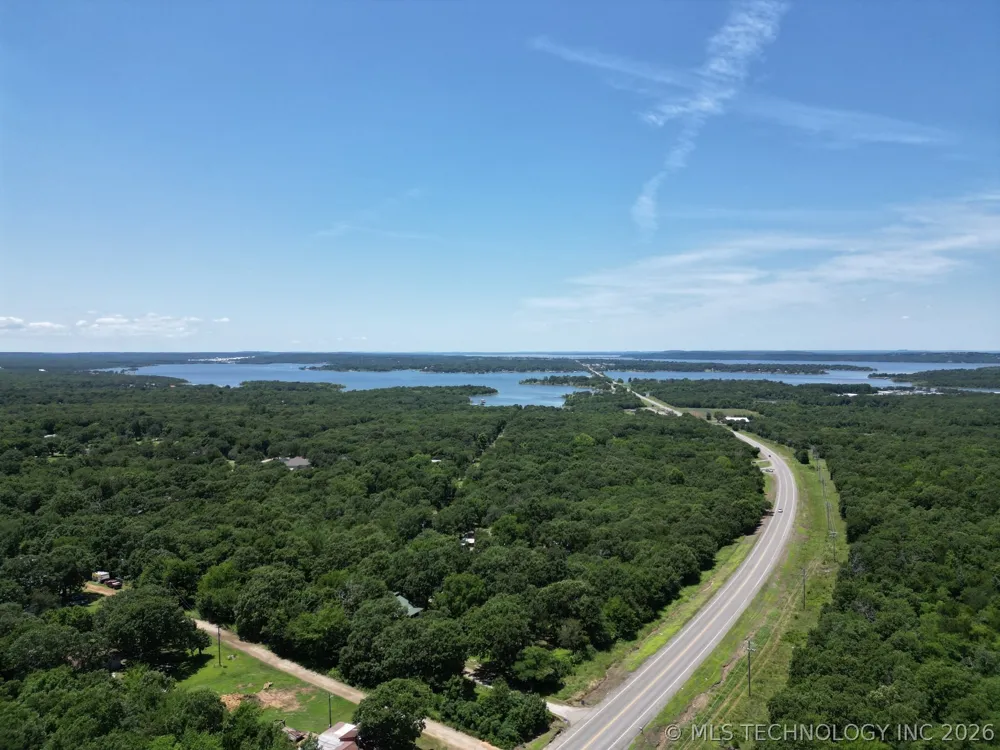 127 Seneca Springs Eufaula, OK 74432