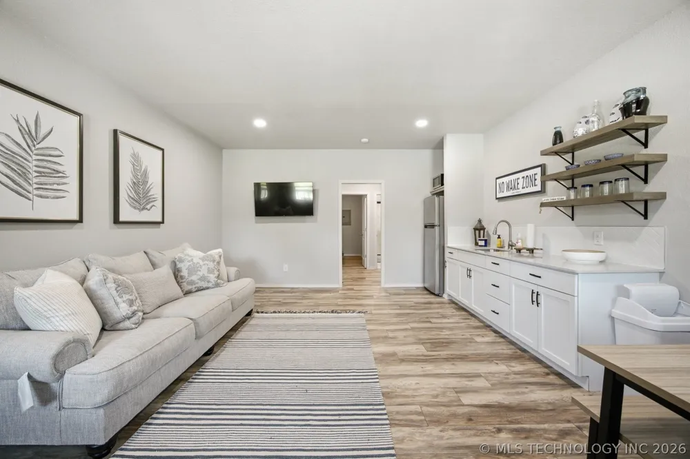 127 Seneca Springs Eufaula, OK 74432