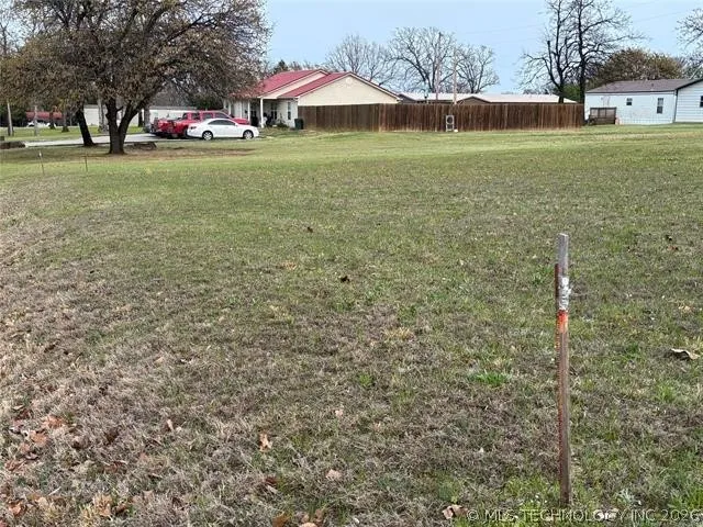 28 Durant Canadian, OK 74425