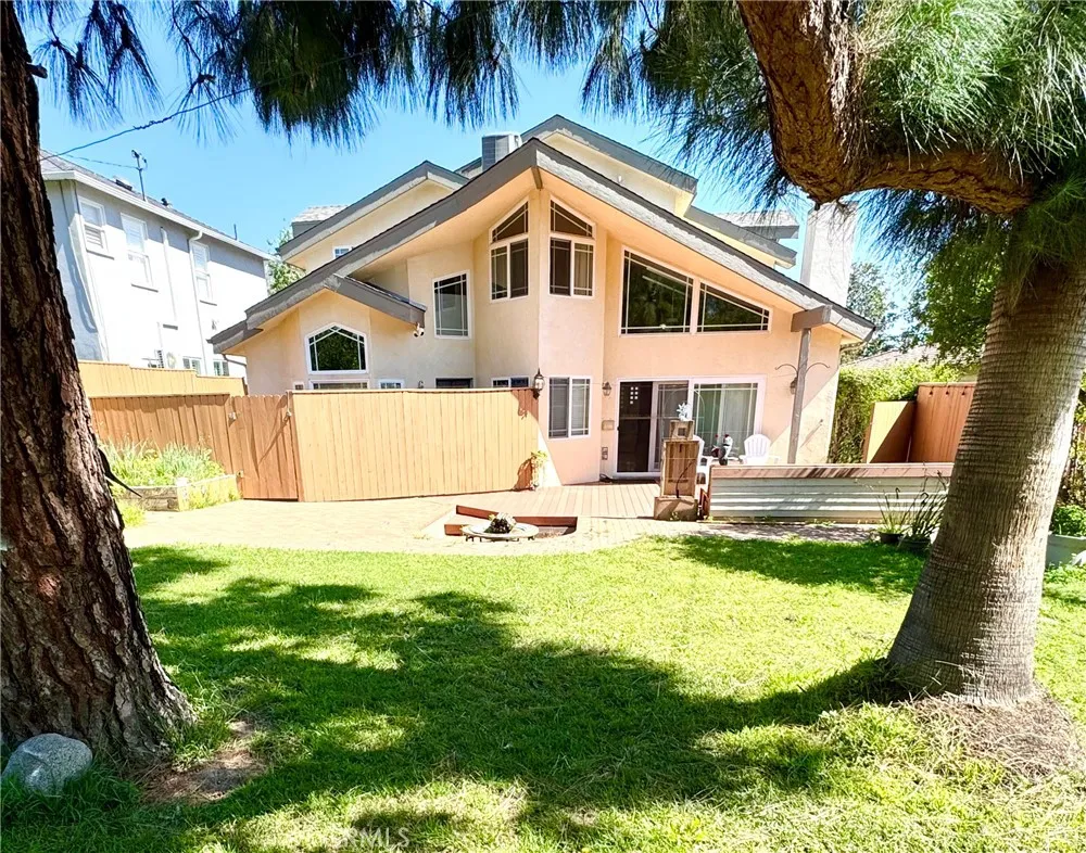 1539 Roosevelt Pasadena, CA 91104