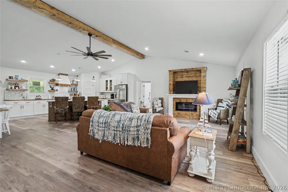 20471 W Chicken Creek Road Cookson, OK 74427