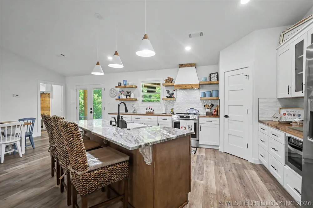 20471 W Chicken Creek Road Cookson, OK 74427