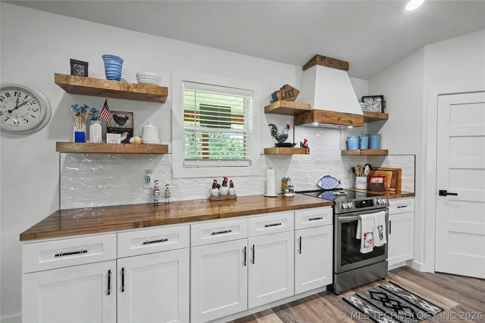 20471 W Chicken Creek Road Cookson, OK 74427