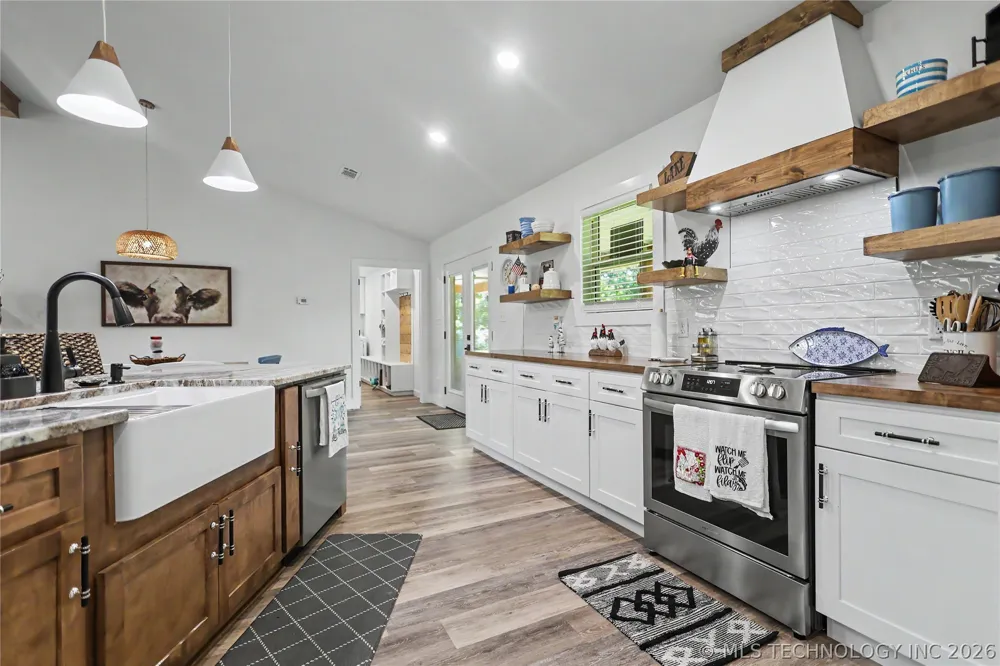 20471 W Chicken Creek Road Cookson, OK 74427