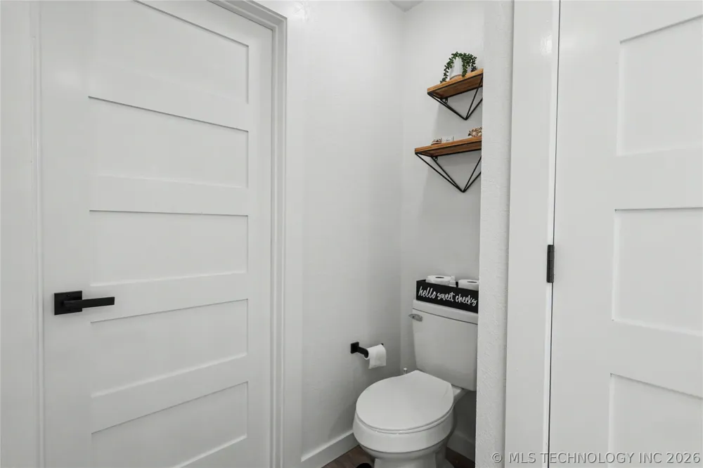 20471 W Chicken Creek Road Cookson, OK 74427