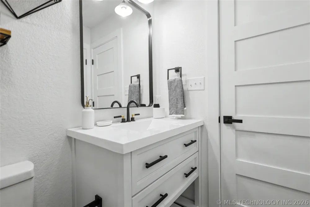 20471 W Chicken Creek Road Cookson, OK 74427